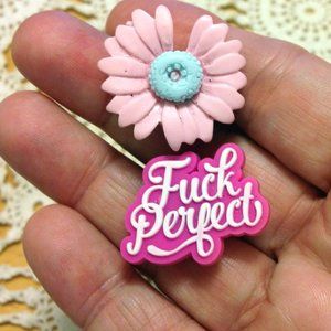 Jibbitz - Irreverent shoe charms - flower and message